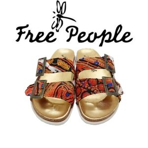 🌵♥️RARE Free People Bali Sandals